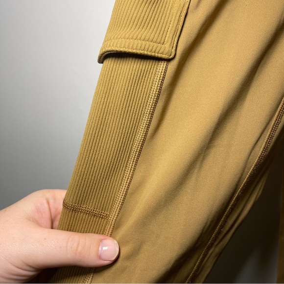 OFFLINE by Aerie Women’s mustard yellow 7/8 Ribbed Leggings Size S High Rise - Picture 3 of 10